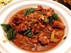 砂锅板栗鸡-泉畔人家·老济南经典鲁菜(大明湖店)