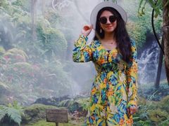 -Chom Cafe and Restaurant