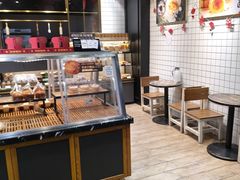 -皇冠幸福里动物奶油生日蛋糕(龙阳村地铁站店)