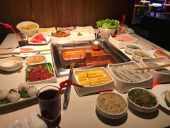 -海底捞火锅鲜切牛肉主题店(长寿路店)