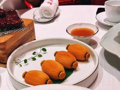 猫山王榴莲酥-东富酒家(龙湖西溪天街店)