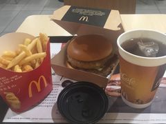 -麦当劳(军博店)