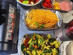 -马路牙子烧烤音乐酒馆(望京店)