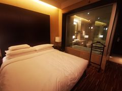 -上海龙之梦万丽酒店