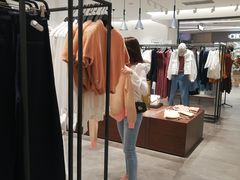 -URBAN REVIVO(上海中庚漫游城店)