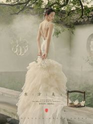 -雪中彩影婚纱摄影·微光艺术中心