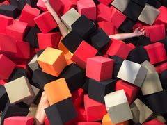 -莱茵体育生活馆