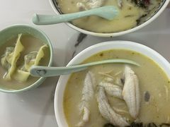 -明呈黄鱼面馆(斜土路店)