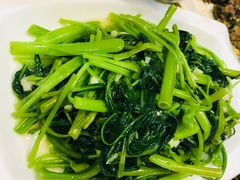 -鑫悦楼煎蟹·16年海鲜大排档