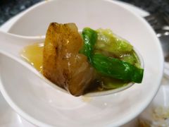 红烧海参汤-光海鲜鱼翅餐厅(叻差拉披色路店)