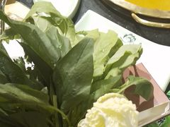 -顶顶汤火牛排火锅·经典铜锅涮肉