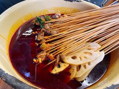 -拈签一笑黄牛肉辣卤串串