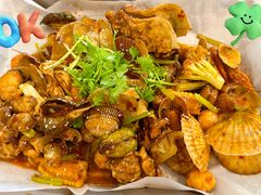 -鑫渔港海鲜本地菜·山海关浑锅(东戴河店)