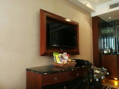 电视-长沙钦天·悦酒店(万家丽广场高桥北地铁站店)