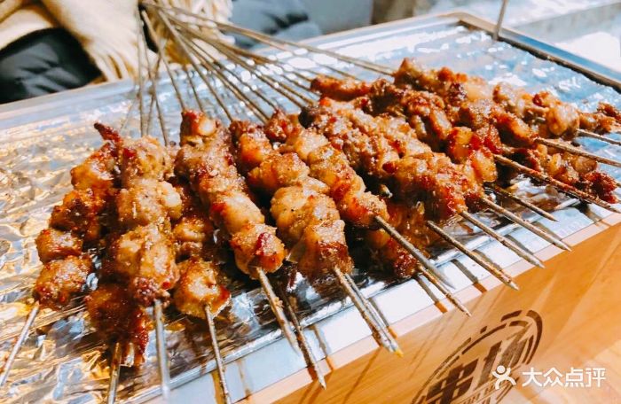 888串场-牛肉串-菜-牛肉串图片-大连美食-大众点评网