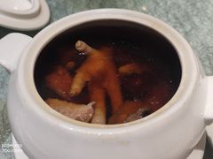 黑蒜响螺炖鸡脚-桃园盛宴·岭南粤菜·手工茶点(南庄店)