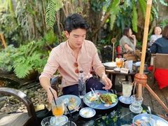 -Fern Forest Cafe