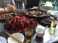 -去吃小龙虾·江湖菜·烧烤(南滨路店)