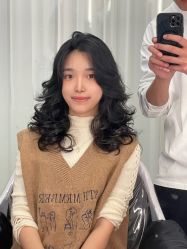 -PE SALON