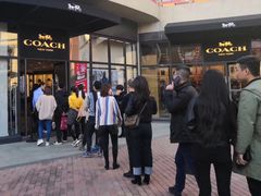 -王府井奥莱临潼小镇(临潼店)