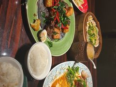 -粤·向群饭店(麓景路店)