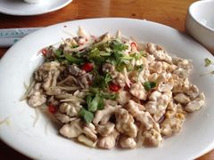 凉拌核桃-乡村小榭饭店