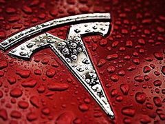 -TESLA 特斯拉(上海太古汇体验店)