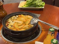 -菌之家·专业纯野生菌火锅·特色炒菌