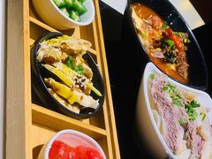 前菜三宫格-新仙清汤牛腩(铜锣湾店)
