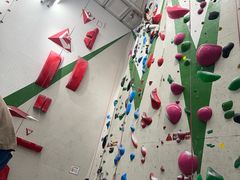 -绿壁虎攀岩基地(Tcar店)