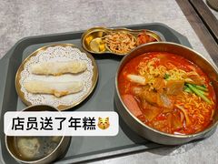 -大食代美食广场(上海中心店)