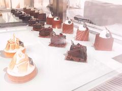 -UNI UNI(环亚凯瑟琳店)