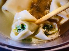 青菜肉馄饨（白汤）-大耳光馄饨(玫瑰天街店)