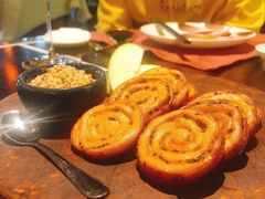 鸭肝酱伴葱油饼-杭州西子湖四季酒店·金沙厅