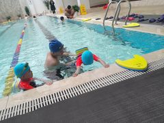 -七彩阳光游泳俱乐部(江北远洲店)