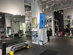 -汗水空间私教健身连锁(SM广场店)