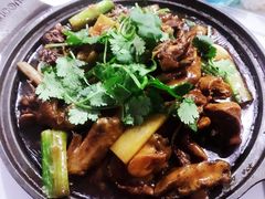 鲍鱼焖鸡-云中小雅