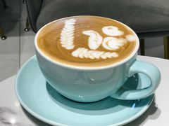 香草拿铁-Fridi Patisserie Cafe