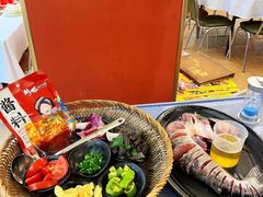 -刘姐啤酒鱼民族演艺餐厅(西街总店)
