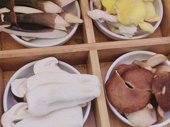 -阿婆情腊排骨火锅(金虹路店)