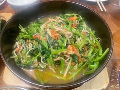 -雀舞云南菜(天津天河城购物中心店)