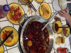 -晓彭肥肠鸡·泡椒鸡火锅(水木天地店)