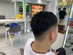 点击看大图 -辛格·潮沙龙