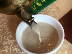 -维吾尔餐厅(宜山路店)