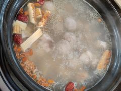 -濠轩阁特色生蚝火锅(水湾路店)