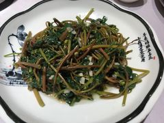 -客家大院·非遗赣南客家菜(郁孤台店)