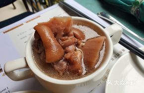 Pork Trotter Stewed with Lotus Root and Peanuts