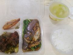 -后街女孩肠粉店