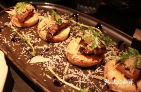 Pan-Seared Foie Gras with Buttered Bread