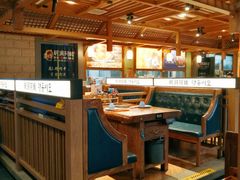 -明洞阿姨·韩式酱蟹烤肉·创意料理(三元桥店)